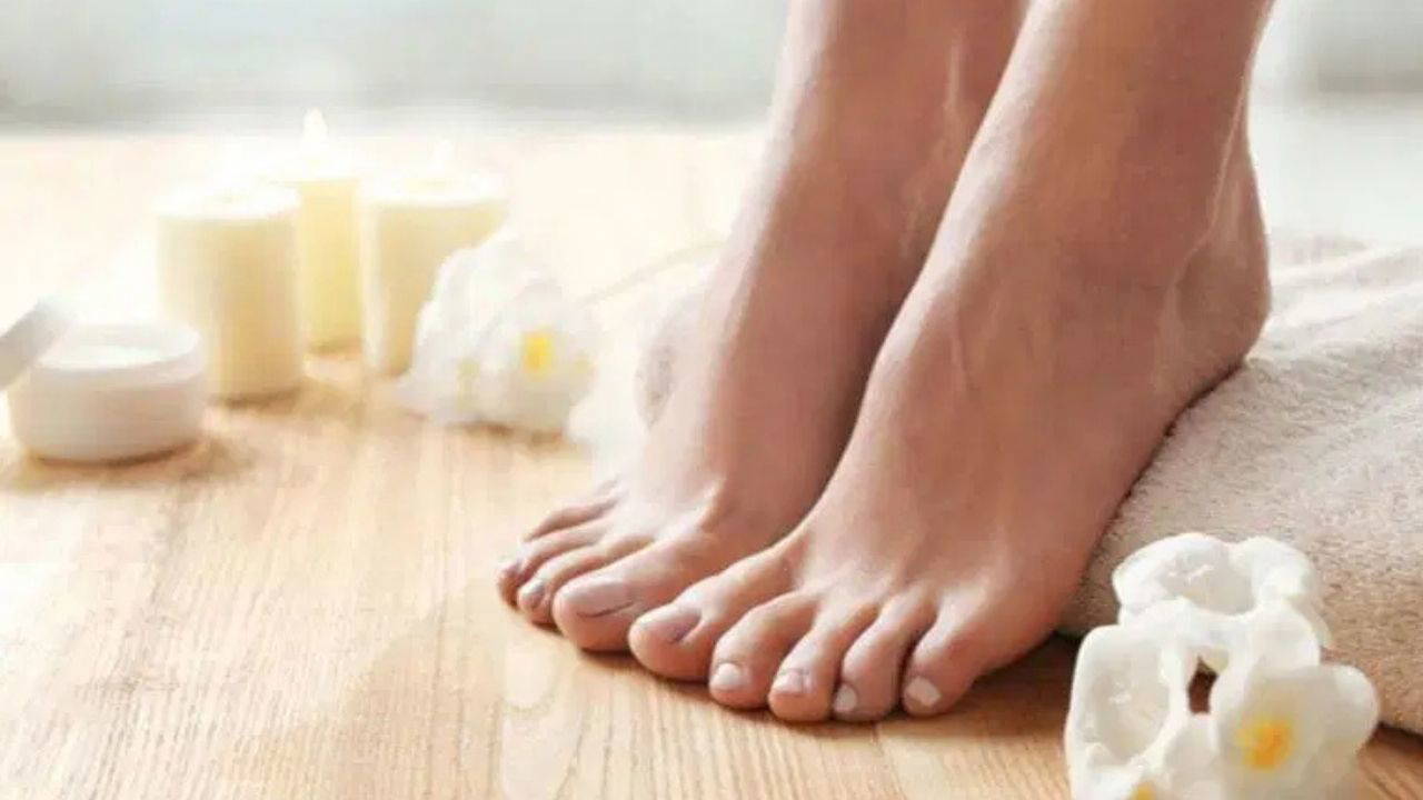 Doğal bakım kürleriyle yumuşacık adımlara sahip olun: Nasırları geçiren etkili 5 çözüm