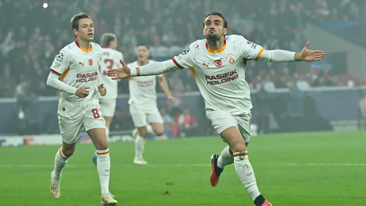 Fransa'da üç puanı kaptı