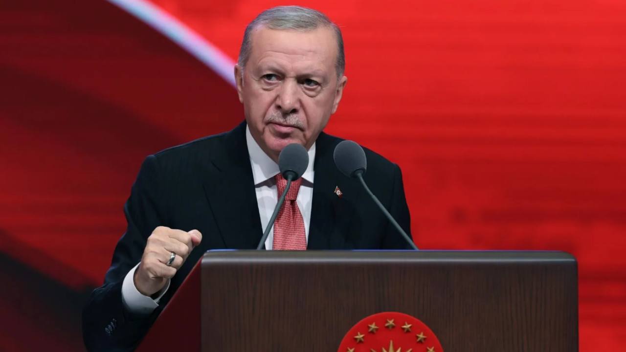 Yeni Şafak’ın manşetleri Erdoğan’a bir saldırı mı?