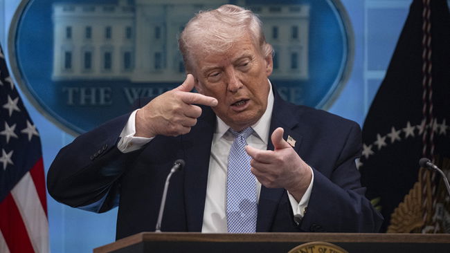 Trump'tan İran'a yeni tehdit