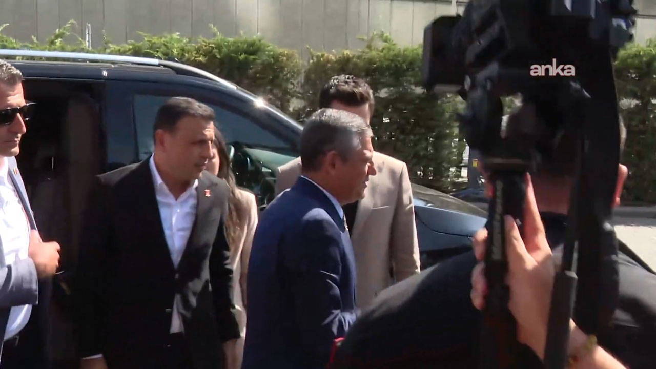 Son Dakika... Özgür Özel, Sarıyer'deki Çalışma Ofisi'ne gitti