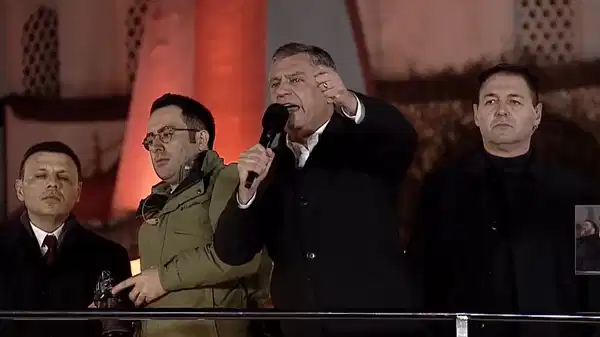 'Sen yenersen siyaseti bırakıyorum!'