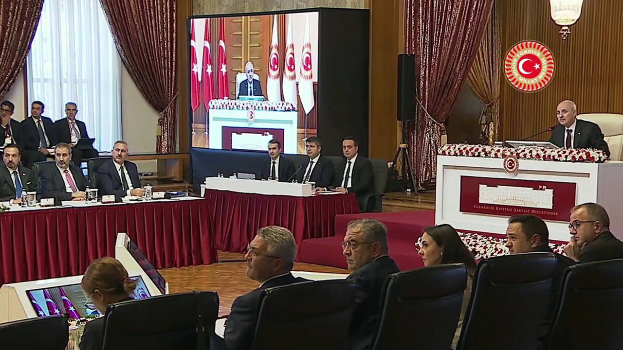 'Süreç' komisyonu üçüncü kez toplandı