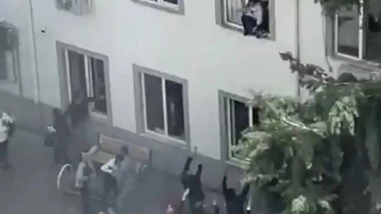 Ülke atmosferi, şiddeti her yönden besliyor