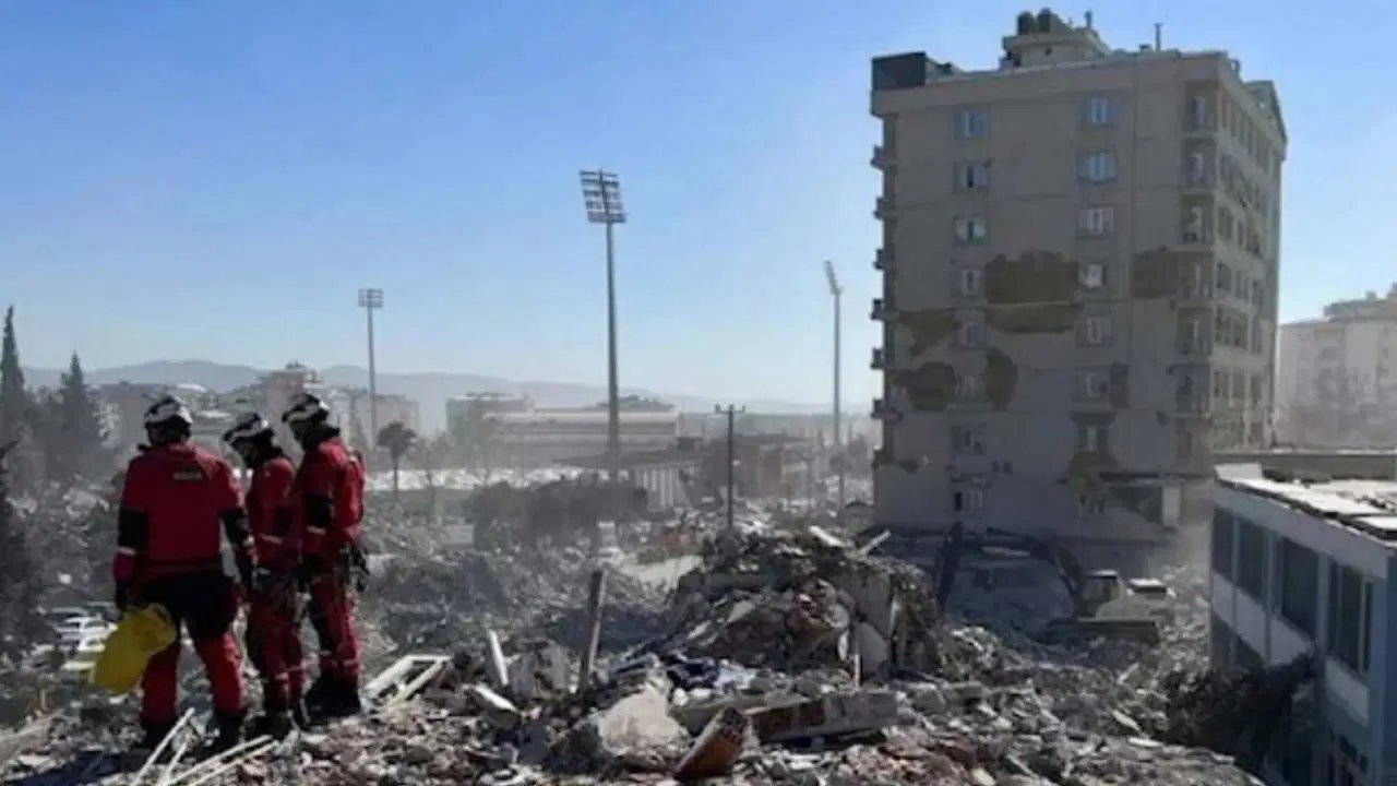 Depremde 63 kişiye mezar olan Tutar sitesi davasında yarın karar günü