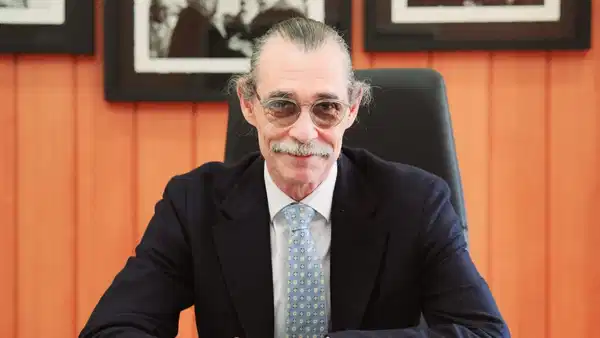 Belediye çalışanları gözaltına alındı