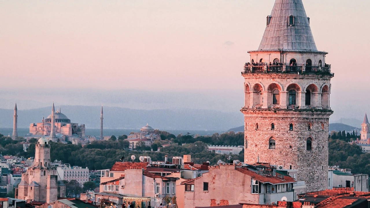 İstanbulluların gündemi ekonomi: Geçim kaygısı tartışmaları öne çıkıyor!