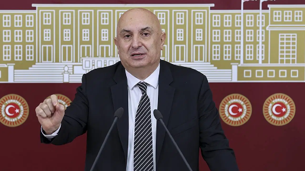 Engin Özkoç'tan 'kurultay' çağrısı