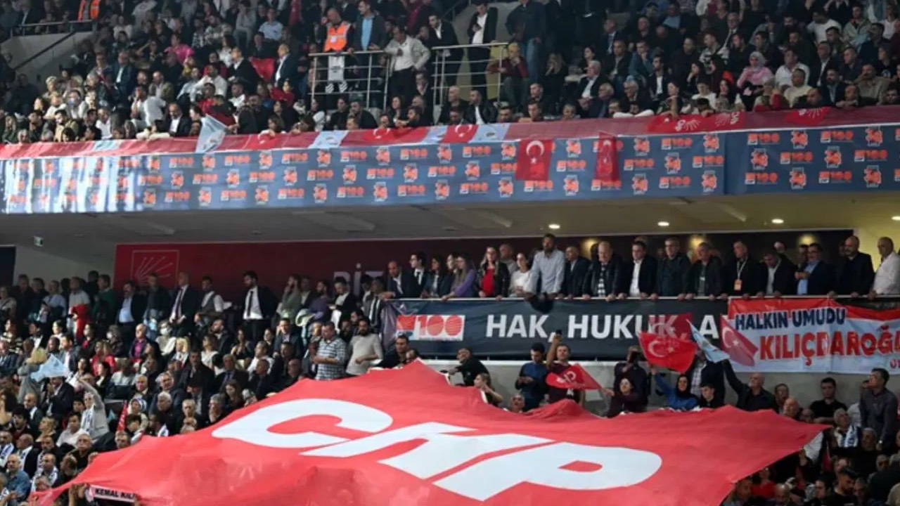 Mahkeme, Anayasa Mahkemesi'ne başvurdu