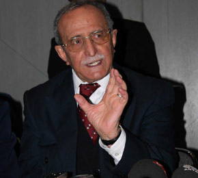 'İşçiyi atmak çözüm değil'