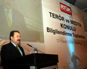 'Terör haberlerinde haber alma özgürlüğü önceliğimizdir'