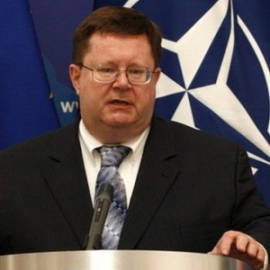 NATO özel temsilcisi Kırgızistan'da