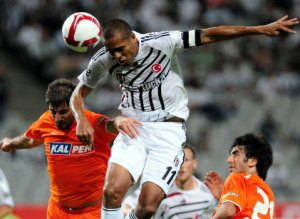 Şampiyon kötü başladı