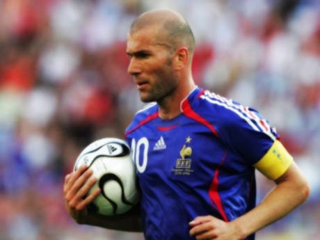 Efsane futbolcular sahada