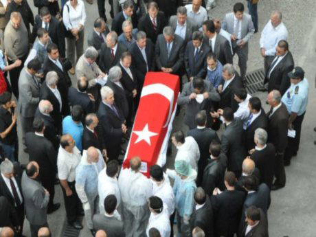 14 işçi son yolculuğuna uğurlandı