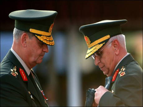 Hükümet Koşaner'e sıcak