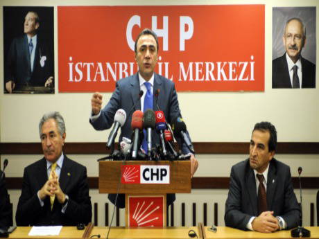 Berhan Şimşek istifa etti