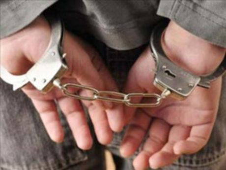 Bursa'da kaçak bina yıkımında arbede