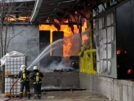 Ambalaj fabrikasında yangın (10.09.2011)