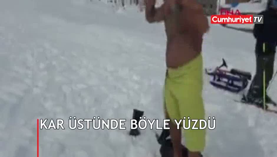 Soğuğa meydan okudu, kar üstünde yüzdü