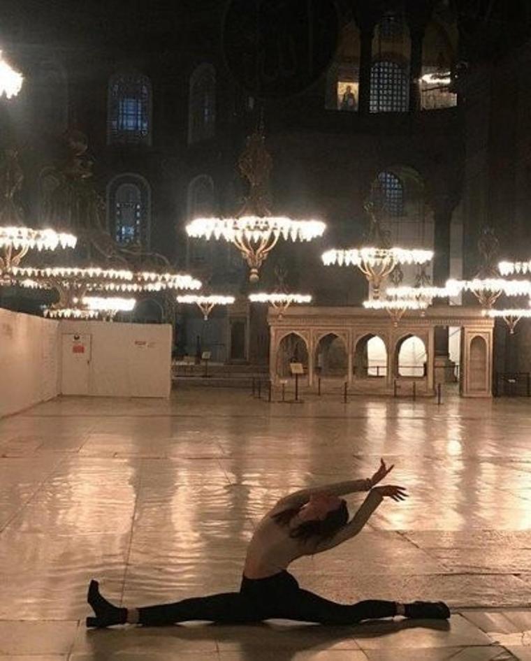 Ayasofya Müzesi'nde çektiği bale fotoğrafıyla hedef gösterilen Leyla Alaton'dan açıklama