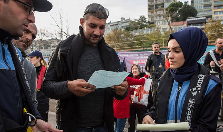 Turistlere sigara içme cezası