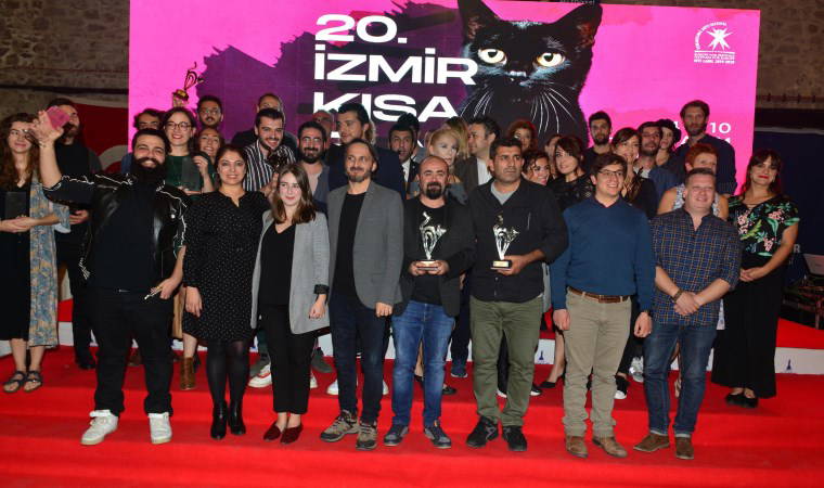 İzmir Kısa Film Festivali'nde 'Altın Kedi' ödülleri sahiplerini buldu