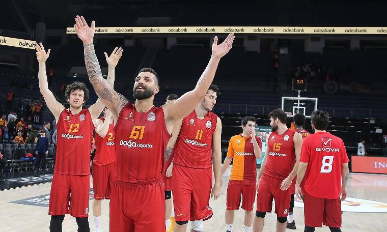 Galalatasaray'dan kritik galibiyet