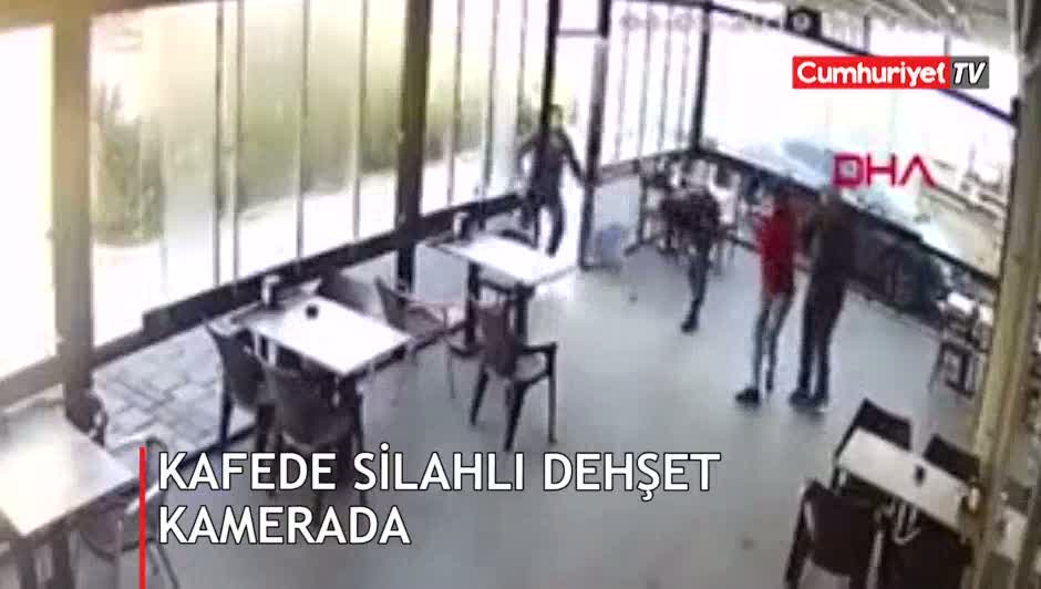 İzmir'de dehşet anları! Kafede kurşun yağdırdı