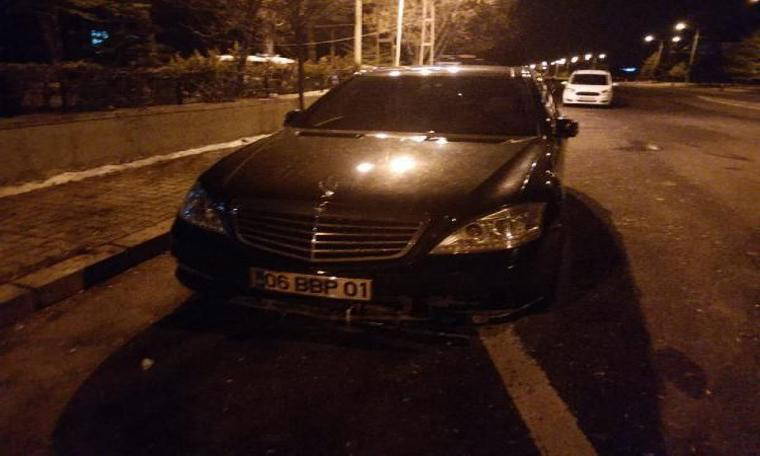 Destici'nin makam aracı, köpeği ezdi