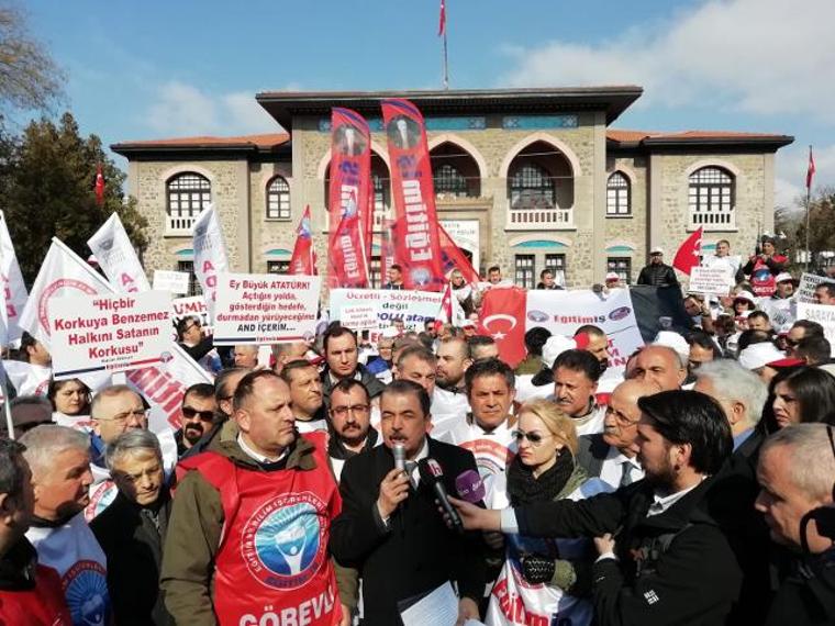 Direnerek yürüdüler