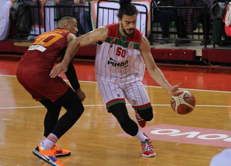 Galatasaray Karşıyaka'ya boyun eğdi