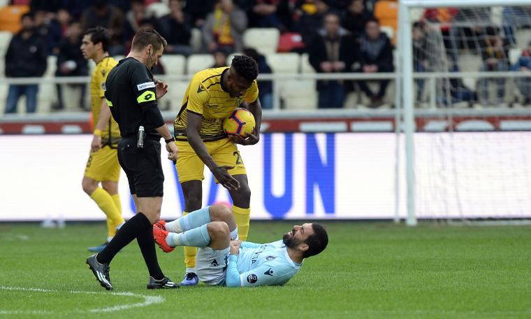 Kendine yetecek kadar oynamak