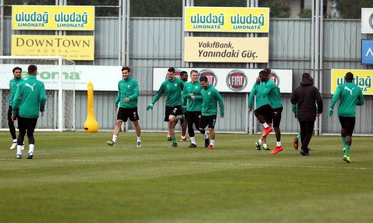 Bursaspor çıkış peşinde