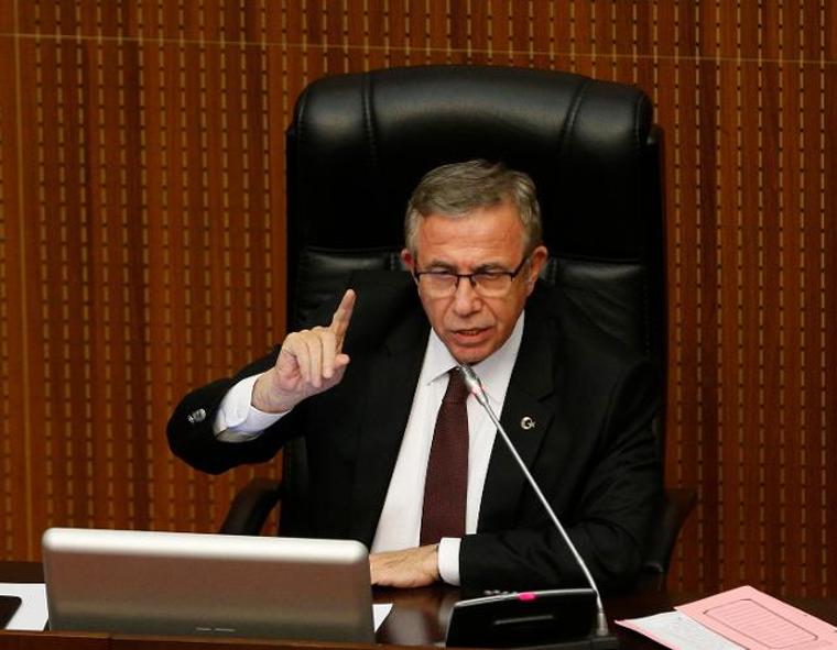 Belediye Meclisi'nde tartışma... Mansur Yavaş: Ben kendi yetkimi gasp ettirmem size