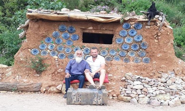 İstanbul'da kıyıya vuran atıklar sergi oldu