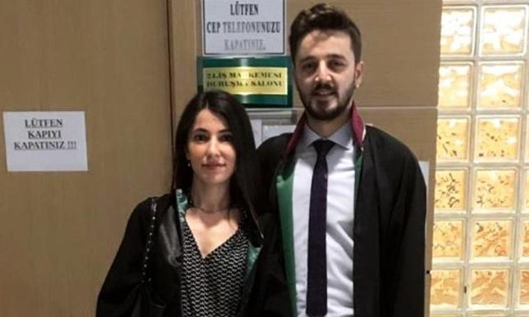 Etek boyuna karışanlara inat aynı etekle aynı yerde