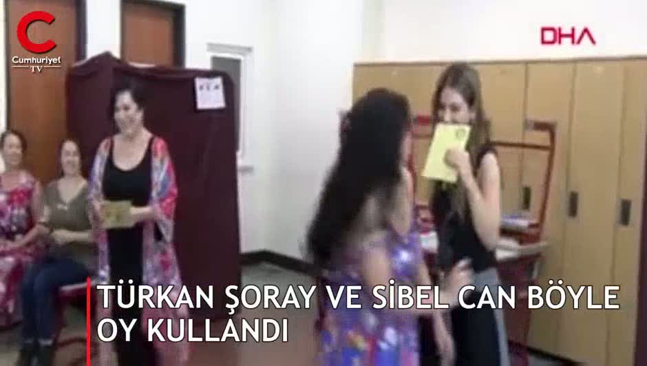 Türkan Şoray ile Sibel Can 15 dakika kala oy kullandı