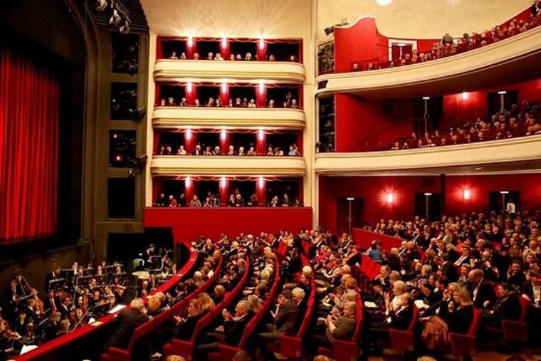 Viyana’da müziğin dansı