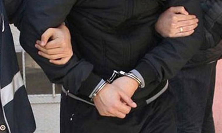 Emniyet müdürüne uyuşturucudan gözaltı