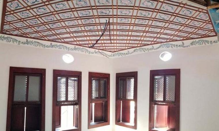 Yeniden inşa edilen Demirciler Konağı’nda şaşırtan motifler