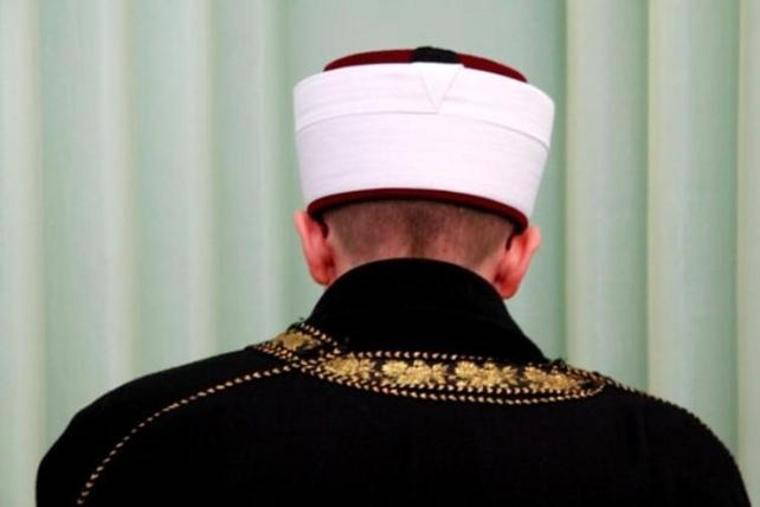 İhraç edilen imamlar: 