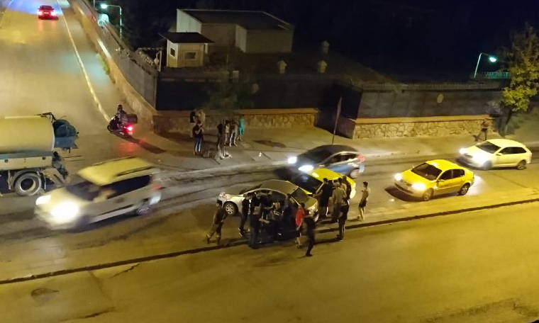 Ankara'da trafik kazası: Yayaya çarptı durmadı; kaçarken taksiye çarptı