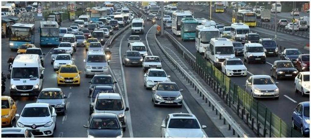 Trafik yoğunluğunun İstanbullulara maliyeti belli oldu