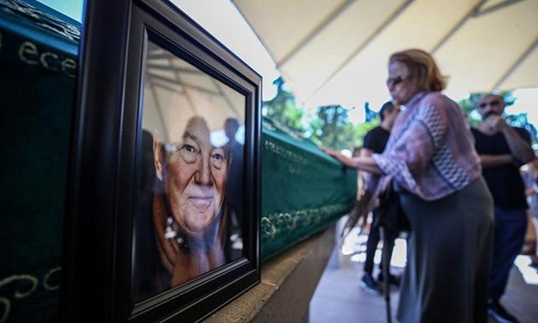 Umur Bugay'a son veda