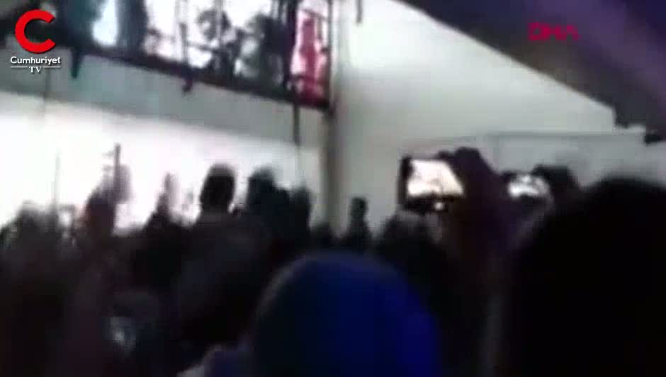 Kolombiya'da gece kulübünde zemin çöktü