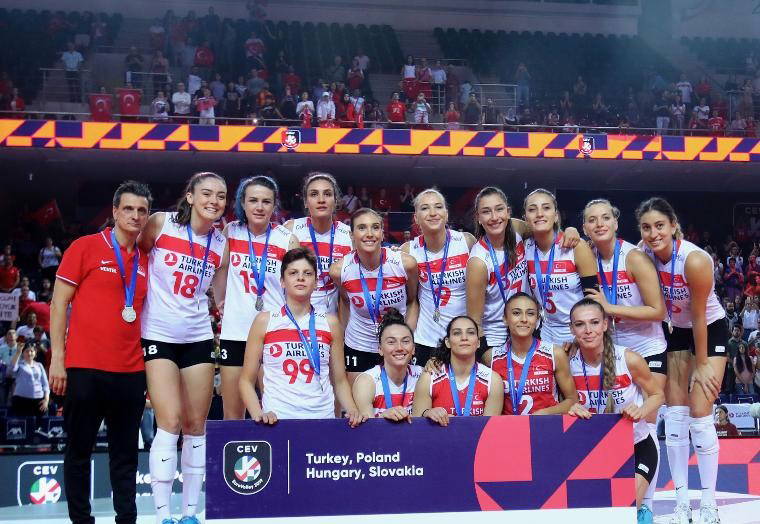 Avrupa Şampiyonasında VakıfBank Damgası