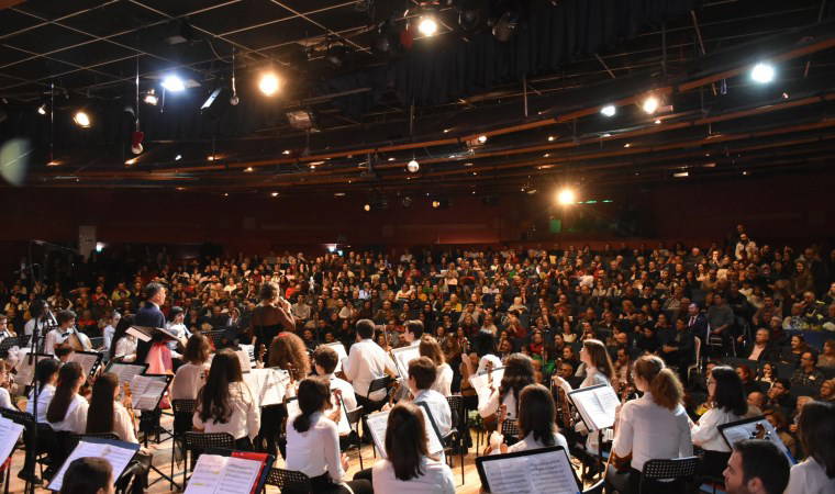 Narlıdere'nin çocuklarından muhteşem konser!