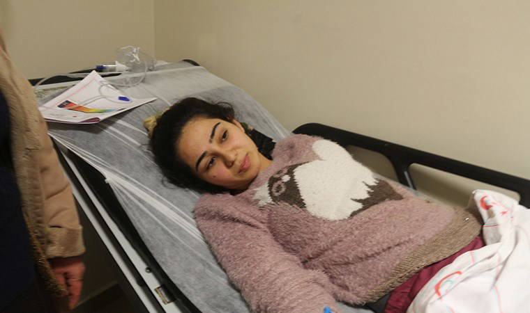 Deprem anında 2. kattan atladı