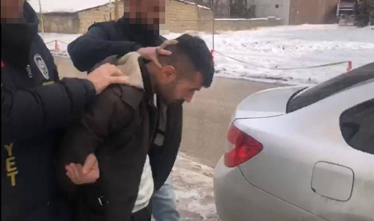 150 lira için arkadaşını bıçaklayarak öldürdü